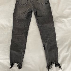 Top shop - Jamie grey distressed look jean, size 26 short